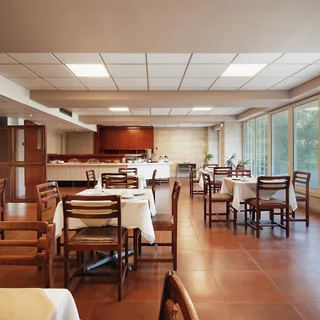 Esperia Hotel 2*